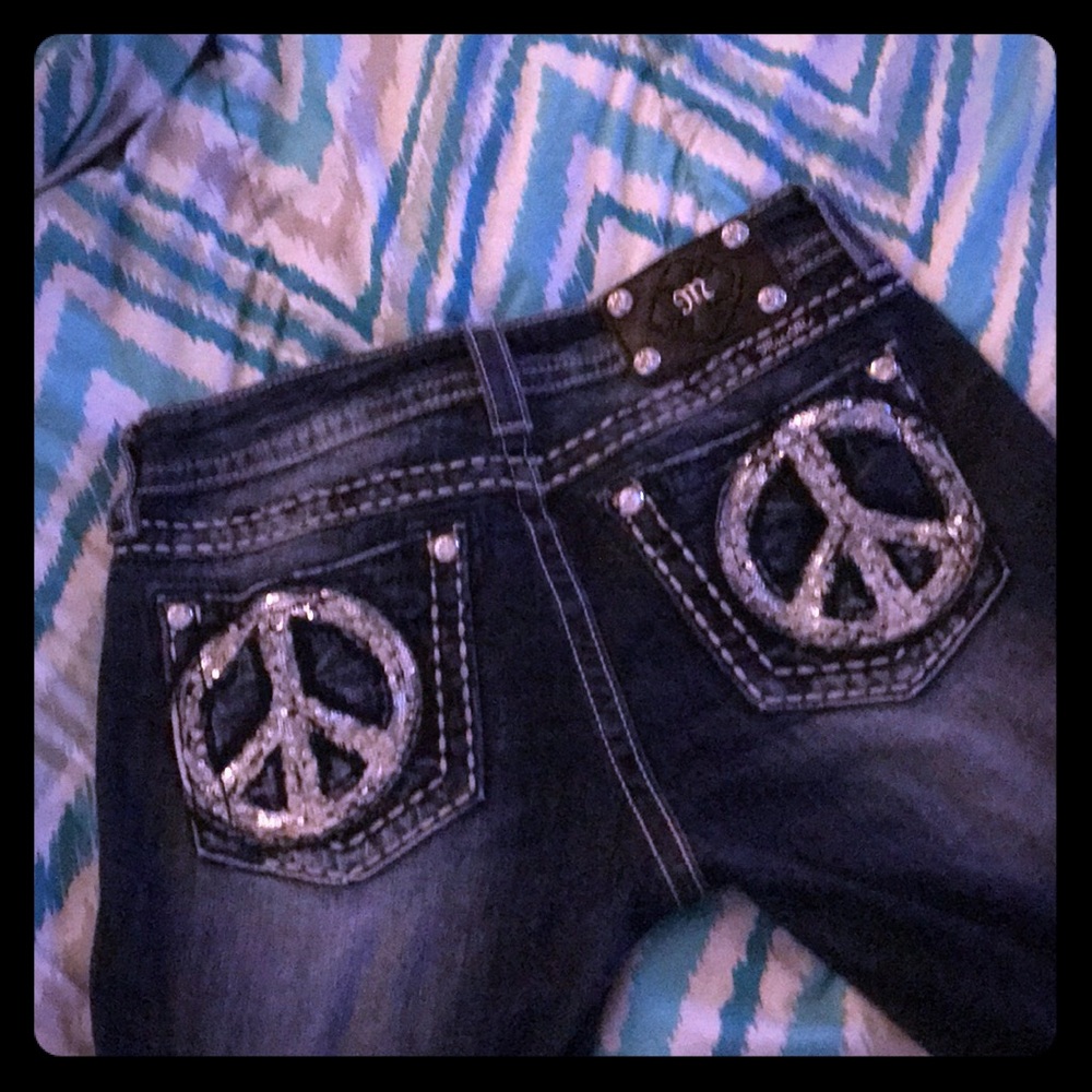 Miss me jeans with peace sign pockets!!!